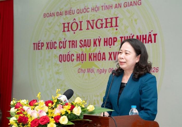 Phó Chủ tịch nước Võ Thị Ánh Xuân phát biểu tại buổi tiếp xúc cử tri. Ảnh: Trung Hiếu