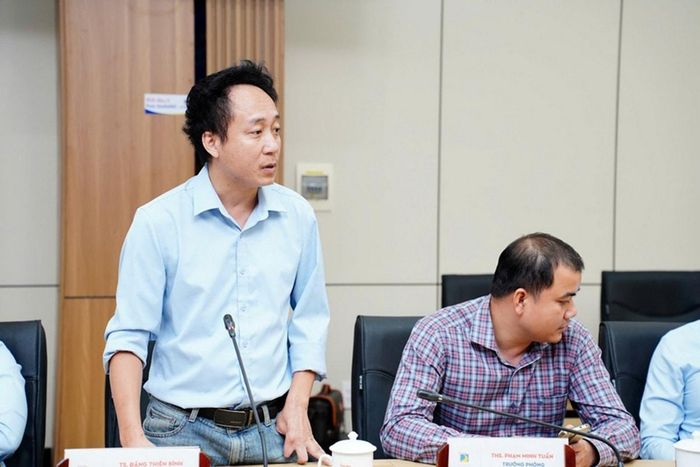 Đại diện địa phương thảo luận các nội dung cần triển khai ngay sau khi ký kết hợp tác. Ảnh: THU HÀ