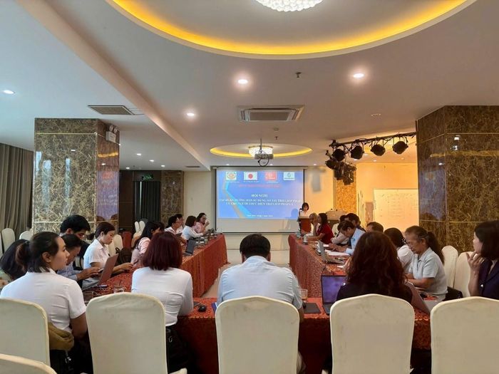 Đại biểu tham gia hội nghị.