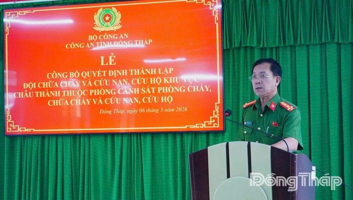 Đại tá Trần Văn Tròn, Phó Giám đốc Công an tỉnh, phát biểu chỉ đạo.