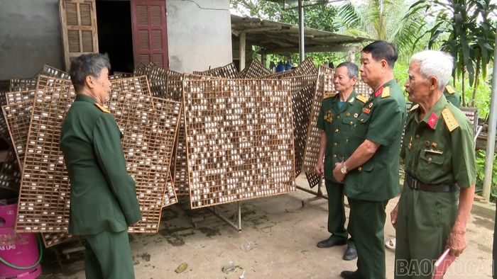 Các hội viên Hội Truyền thống Trường Sơn - Đường Hồ Chí Minh thường xuyên gặp gỡ, thăm hỏi, động viên nhau.