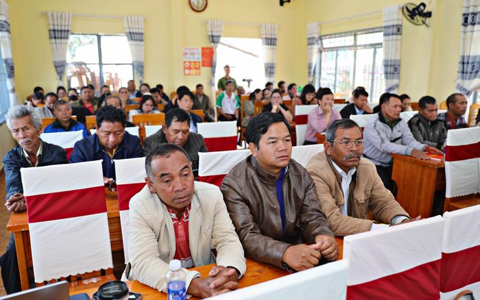 Cử tri xã Lạc Dương tham dự hội nghị