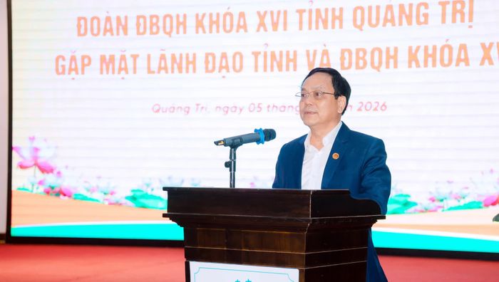 Đồng chí Hoàng Đức Thắng, Phó trưởng đoàn chuyên trách Đoàn ĐBQH tỉnh Quảng Trị khóa XV phát biểu tại buổi gặp mặt - Ảnh: D.L
