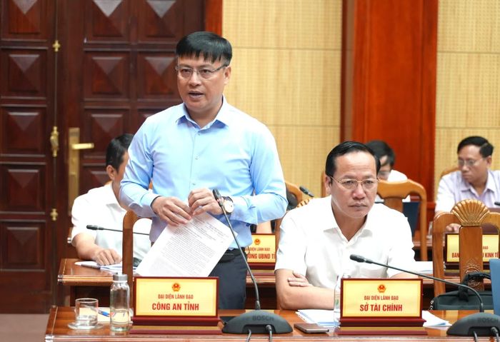 Đồng chí Thiếu tướng Nguyễn Thanh Liêm, Giám đốc Công an tỉnh phát biểu tại phiên họp - Ảnh: T.Đ