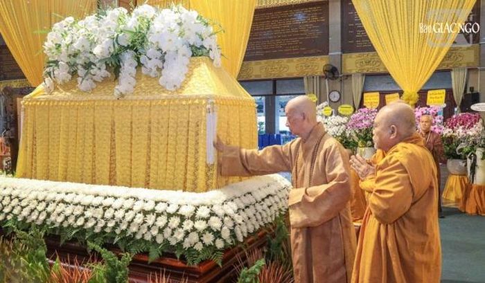 Tiễn biệt Trưởng lão Hòa thượng Thích Giác Tường, Ủy viên Thường trực Hội đồng Chứng minh, Chứng minh Đạo sư hệ phái Khất sĩ 