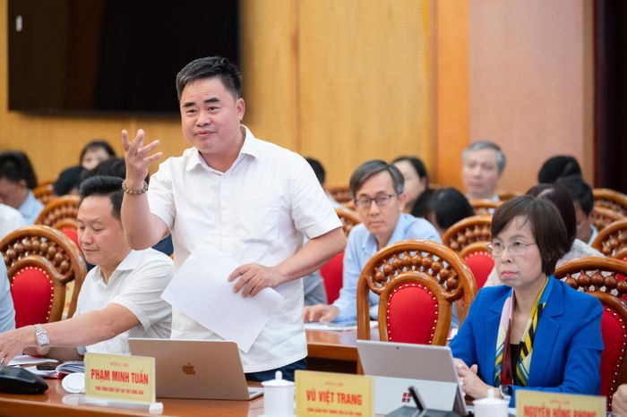 Phó Tổng Biên tập Tạp chí Cộng sản Phạm Minh Tuấn phát biểu. Ảnh: Phạm Thắng