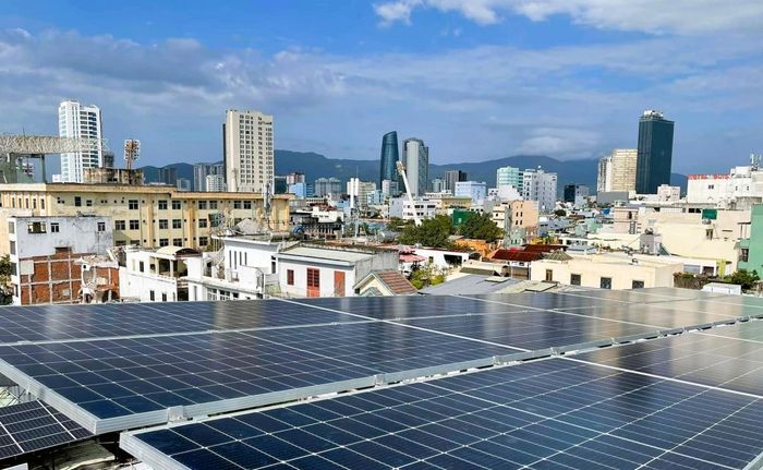 Đà Nẵng đang thúc đẩy phát triển điện mặt trời mái nhà, đặt mục tiêu đến năm 2030 tổng công suất đạt khoảng 293,92 MW.