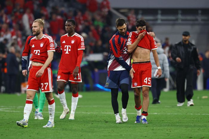  Bayern không tỏ ra lép vế trên sân khi duy trì nhịp độ tấn công dồn dập quen thuộc. Tuy nhiên, trước một PSG siết chặt đội hình và thi đấu chắc chắn, "Hùm xám" đã không thể ghi thêm bàn nào. 