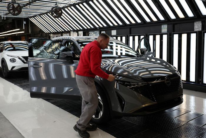 Trước sức ép từ các thương hiệu Trung Quốc giá rẻ, các hãng xe truyền thống, bao gồm Nissan, phải đối mặt với nhiều thách thức lớn, vốn đang thu hẹp dần thị phần tại các nước châu Âu.