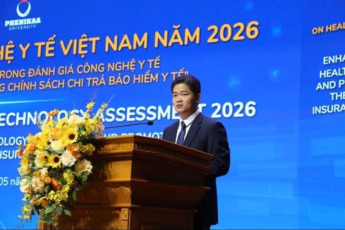  Thứ trưởng Thường trực Bộ Y tế Vũ Mạnh Hà phát biểu tại Hội nghị. 