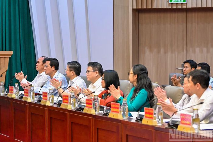 Lãnh đạo đại diện các ban, bộ, ngành tham dự hội nghị.
