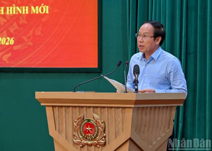 Phó Thủ tướng Lê Tiến Châu phát biểu tại hội nghị.