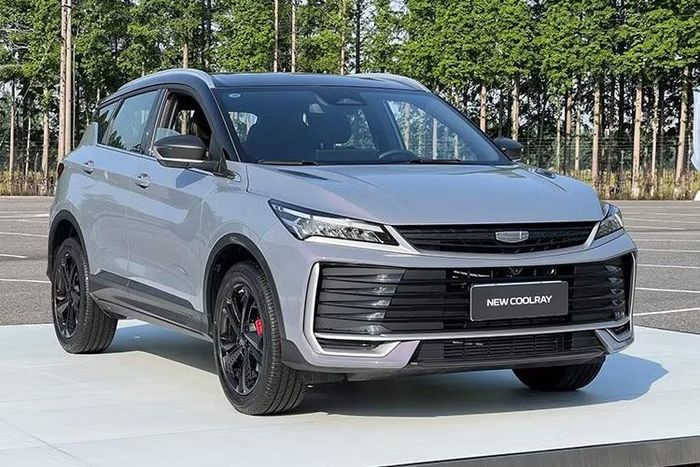 Geely "nhá hàng" Coolray 2026 tại Việt Nam, dự kiến từ 500 triệu.