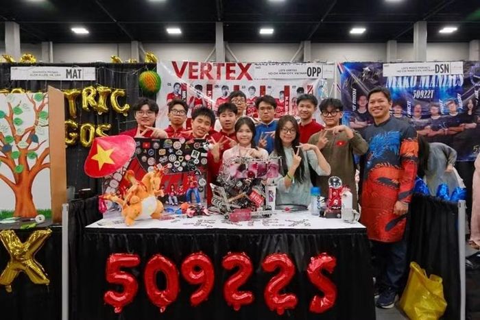 Team 50922S – LSTS VERTEX tại Pit của đội