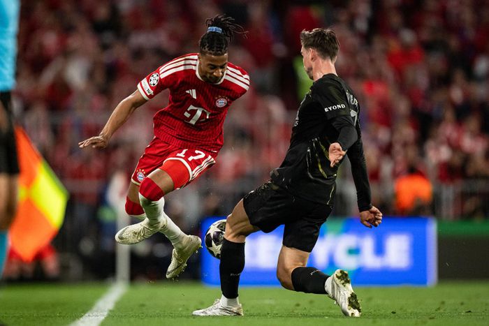 PSG phòng ngự khối thấp hiệu quả. Ảnh: FC Bayern