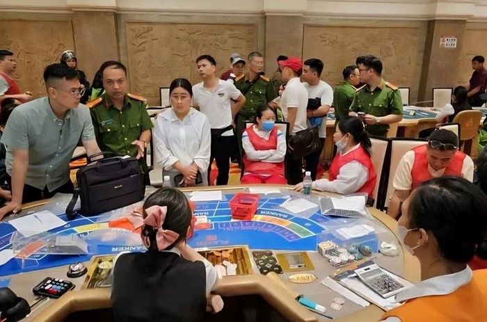 Công an tỉnh Lạng Sơn triệt phá tụ điểm tổ chức đánh bạc núp bóng khu vui chơi giải trí.