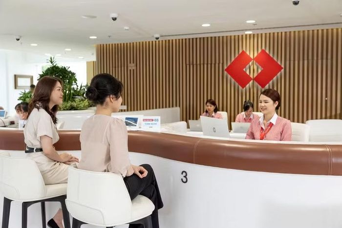 Techcombank chi trả cổ tức bằng tiền mặt hơn 4.960 tỷ đồng cho cổ đông. (Ảnh: Vietnam+)