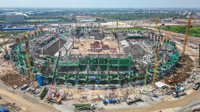 Dự kiến, sân vận động PVF sẽ hoàn thiện toàn bộ các hạng mục vào tháng 3/2027. Ảnh: Minh Quyết – TTXVN