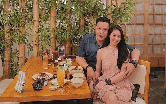 Bé N.T.V.A (8 tuổi) tử vong do bị cha ruột Nguyễn Kim Trung Thái và mẹ kế Nguyễn Võ Quỳnh Trang bạo hành gây chấn động dư luận năm 2021. Trong vụ án này, Trang bị tuyên án tử hình, còn Thái lĩnh tổng cộng 8 năm tù về các tội “Hành hạ người khác” và “Che giấu tội phạm”.