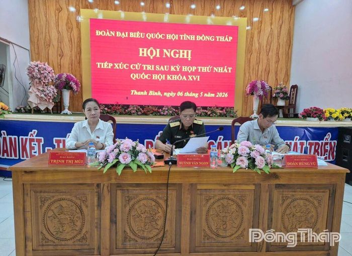 Đại biểu Quốc hội đơn vị số 1 tiếp xúc cử tri xã Thanh Bình.
