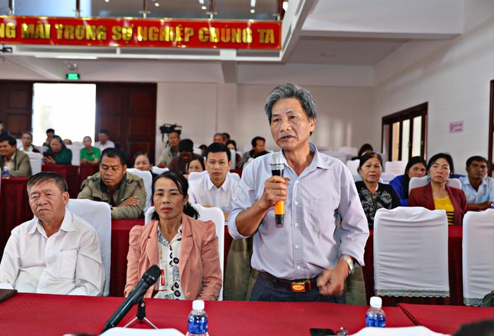 Cử tri Thạch Văn Lan kiến nghị nâng cấp hạ tầng giao thông trên địa bàn thôn 3