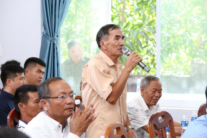 Cử tri xã Sơn Mỹ đề nghị tiếp tục cắt giảm các thủ tục hành chính không cần thiết để tạo điều kiện thuận lợi cho người dân