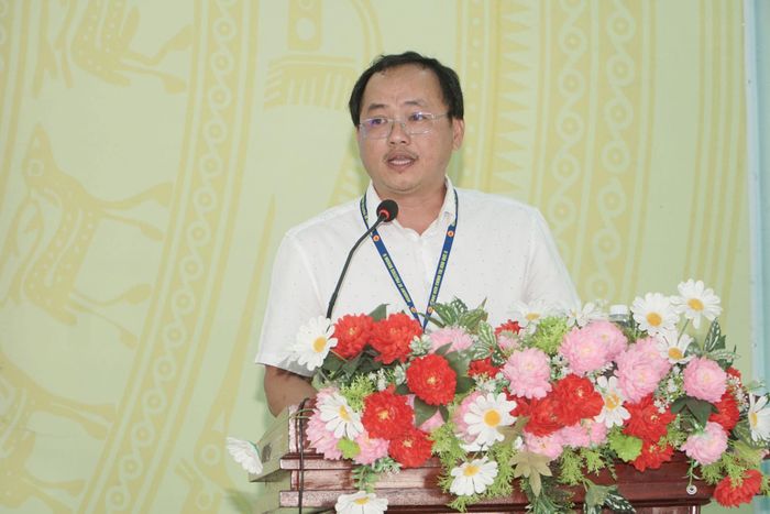 Lãnh đạo UBND xã Hồng Thái trả lời kiến nghị của cử tri