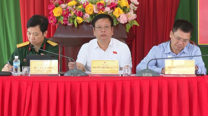 Các ĐBQH tỉnh Lâm Đồng chủ trì buổi tiếp xúc