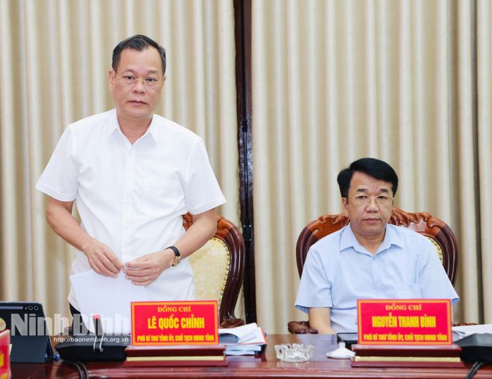 Đồng chí Lê Quốc Chỉnh, Phó Bí thư Tỉnh ủy, Chủ tịch HĐND tỉnh phát biểu tại hội nghị.