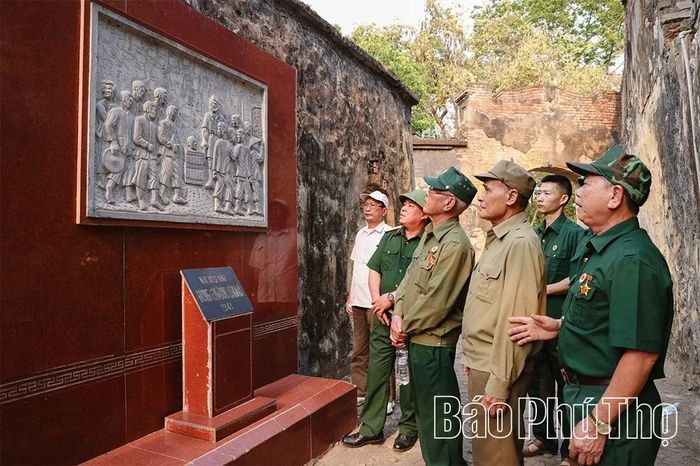 Và giữa đại ngàn hùng vĩ ấy, âm vang Chiến thắng Điện Biên Phủ vẫn còn vọng mãi như bản hùng ca bất diệt của dân tộc Việt Nam.