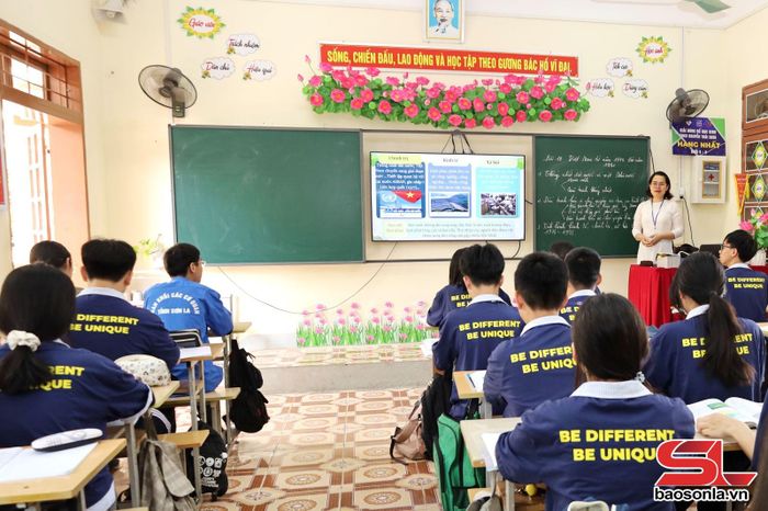 Một tiết học môn Lịch sử của cô và trò Trường THCS Nguyễn Trãi, phường Tô Hiệu.