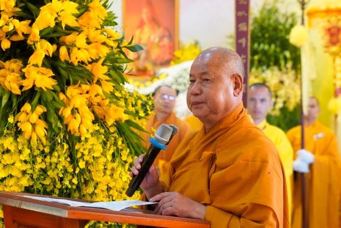  Hòa thượng Thích Viên Như phát biểu cảm tạ