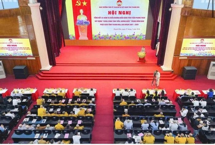 Quang cảnh hội nghị