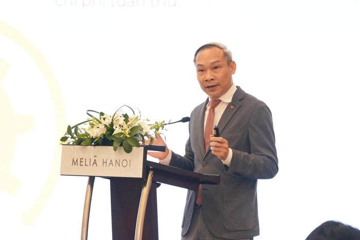 Ủy viên hoạt động chuyên trách tại Ủy ban Kinh tế và Tài chính của Quốc hội Phan Đức Hiếu
