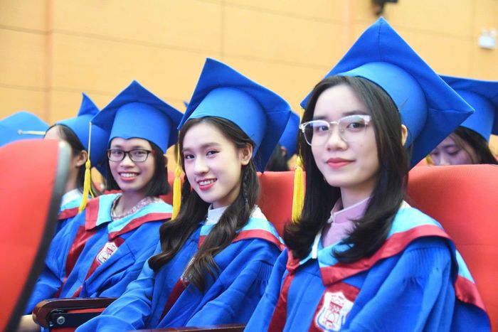 Sinh viên một trường đại học trong lễ tốt nghiệp. Ảnh: Nguyễn Liên