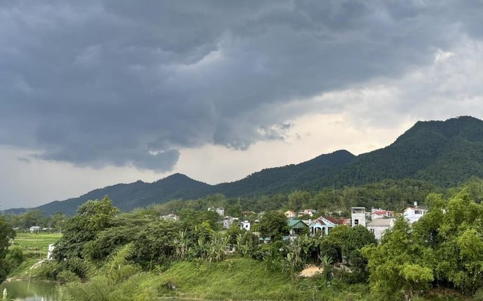 Thời tiết các khu vực trong tỉnh ngày 8/5/2026 có mưa rào và dông rải rác.