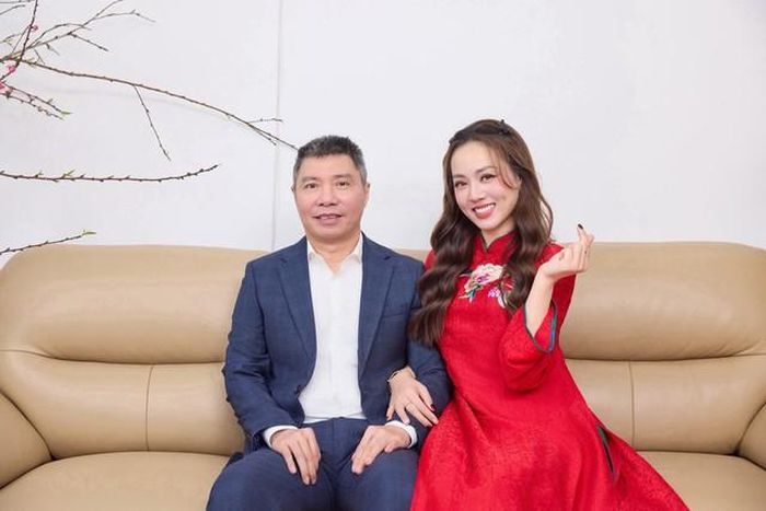 NSND Công Lý và vợ.