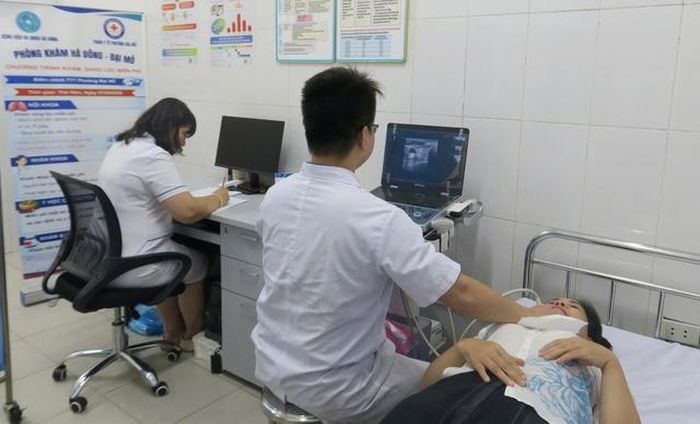 Đội ngũ cán bộ y tế phường sẽ được đào tạo chuyên sâu theo hình thức “cầm tay chỉ việc”, tập trung vào các chuyên khoa mũi nhọn như nội khoa, nhi khoa và y học cổ truyền.
