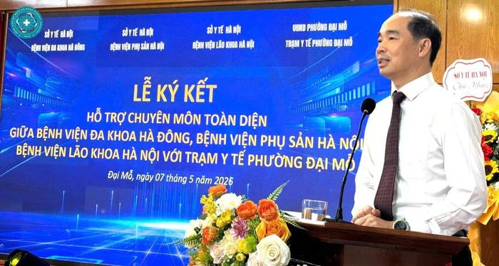 TS.BS Nguyễn Đình Hưng - Phó Giám đốc Sở Y tế Hà Nội phát biểu tại lễ ký kết.