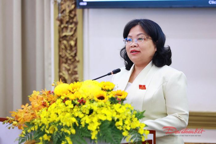 Phó Chủ tịch HĐND TP Hồ Chí Minh Nguyễn Trường Nhật Phượng phát biểu khai mạc hội thảo. Ảnh: T.Luân
