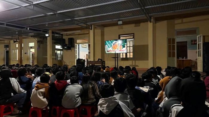 Một buổi sinh hoạt tập thể của học sinh Trường PTDT Nội trú THCS Thượng Trạch