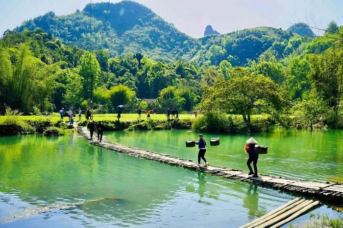 CVĐC toàn cầu UNESCO Non nước Cao Bằng giữ vai trò trung tâm, là “thương hiệu lõi” của điểm đến. Ảnh: Thổ địa Cao Bằng