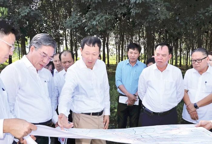 Lãnh đạo thành phố Đồng Nai khảo sát thực địa, đôn đốc đẩy nhanh tiến độ các dự án trọng điểm.