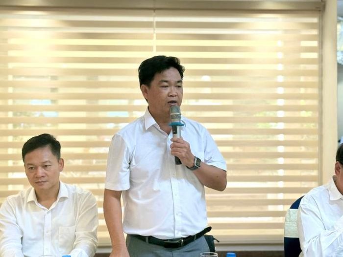 Ông Lê Văn Minh, Phó Trưởng ban Thường trực Ban Tuyên giáo và Dân vận Thành ủy TPHCM phát biểu tại hội thảo