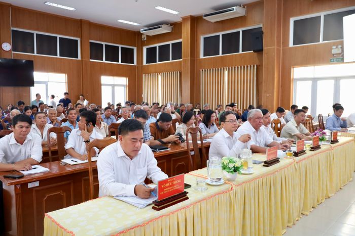 Hội nghị tiếp xúc trực tiếp ở điểm cầu xã Cần Giờ kết nối trực tuyến 3 xã còn lại