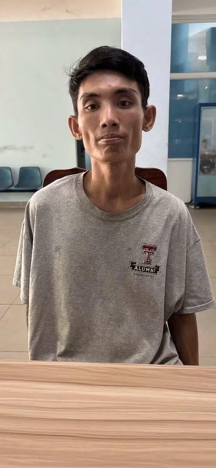 Các đối tượng đánh bạc bị Công an Thành phố Hồ Chí Minh bắt giữ. (Ảnh: CA Thành phố Hồ Chí Minh cung cấp)