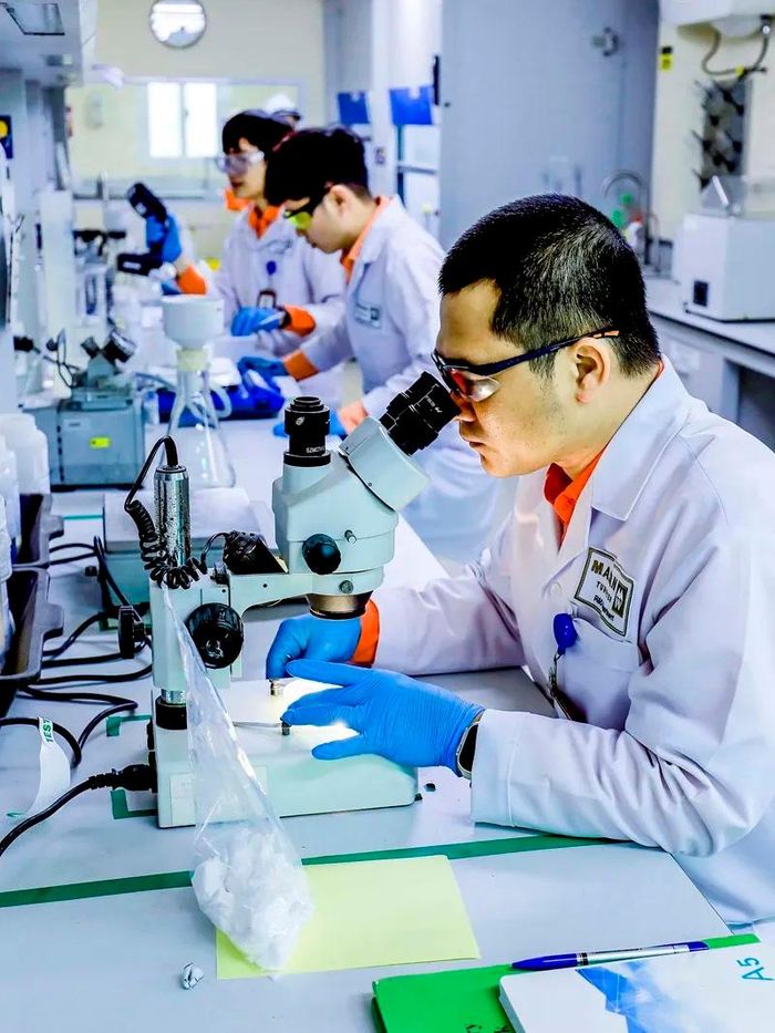 Nghiên cứu phát triển sản phẩm tại Masan High-Tech Materials.