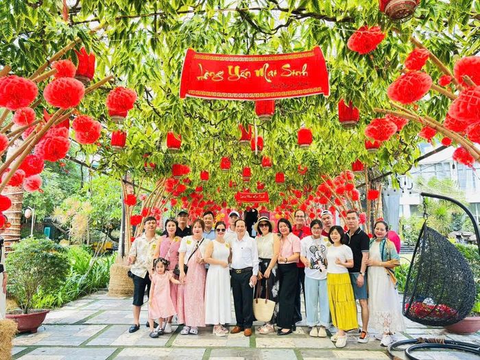 Một chuyến du lịch do VN Plus Travel tổ chức (Ảnh: NVCC)
