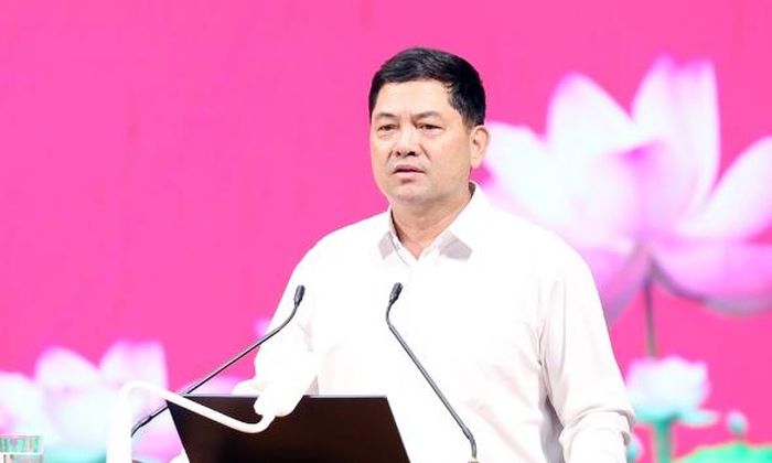  Đồng chí Nguyễn Hồng Thái phát biểu tại hội nghị. 