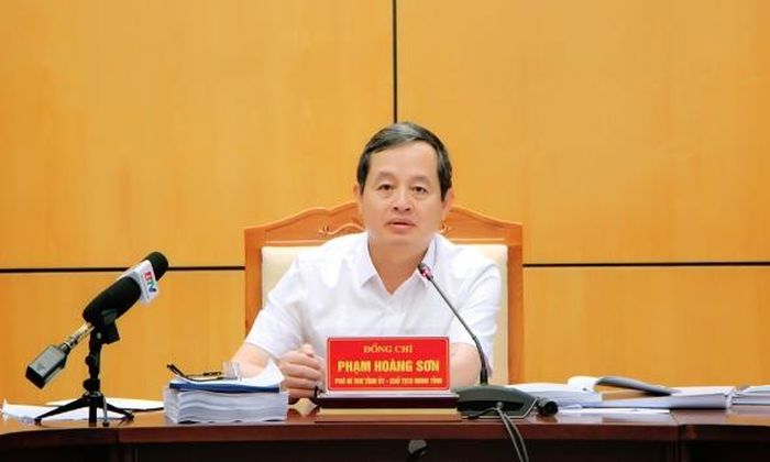 Chủ tịch UBND tỉnh Phạm Hoàng Sơn kết luận về thực hiện các nhiệm vụ quy hoạch thời gian tới.